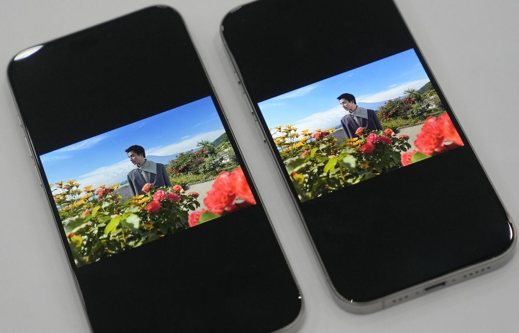 Apple pushes iPhone 15 Pro Max deliveries to November in sign of strong  orders