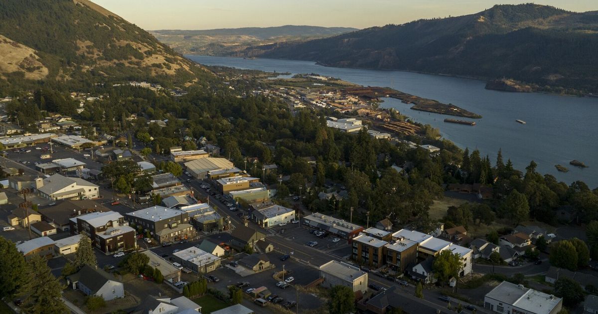 White Salmon, a Gorge vacation scorching spot, simply cannot staff members its dining places White Salmon, a Gorge vacation scorching spot, simply cannot staff members its dining places