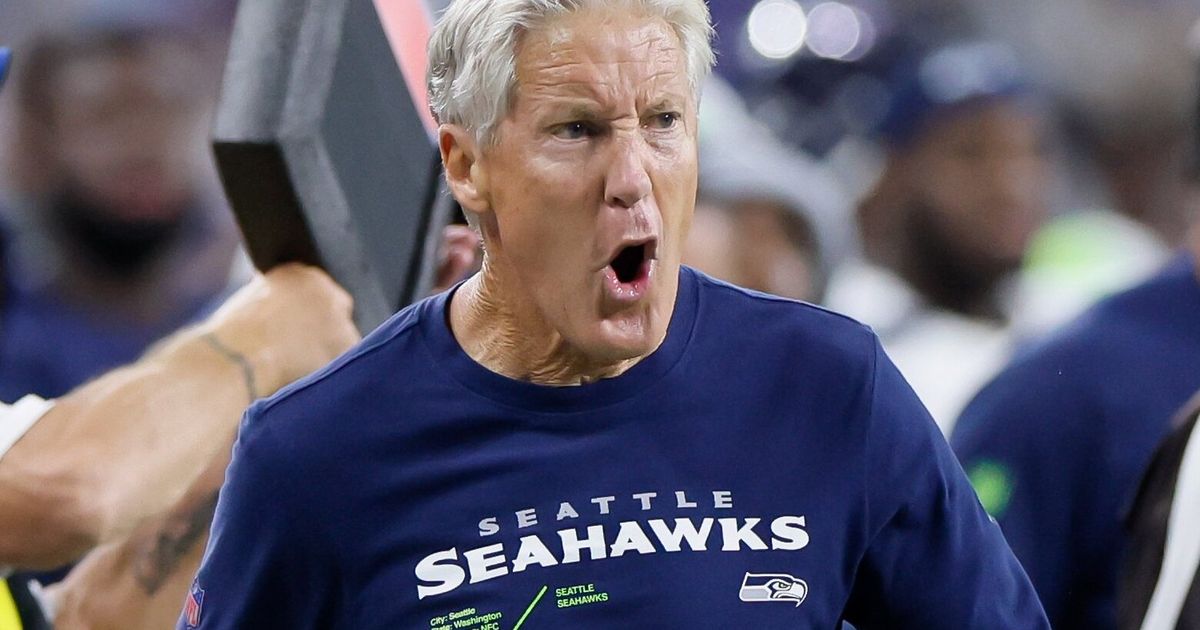 Refs blow call near end of Seahawks' Monday night win over Lions