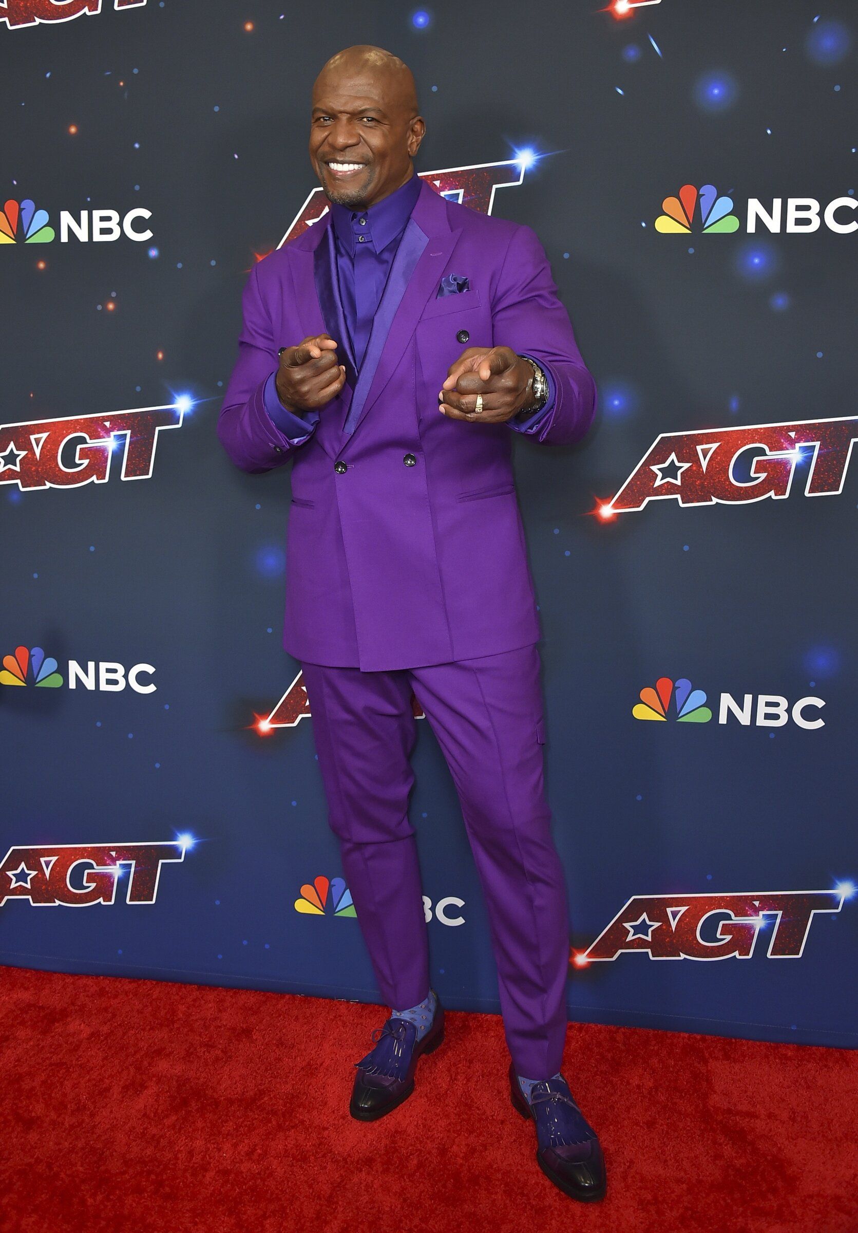 Terry Crews wears a positively purple suit for America s Got