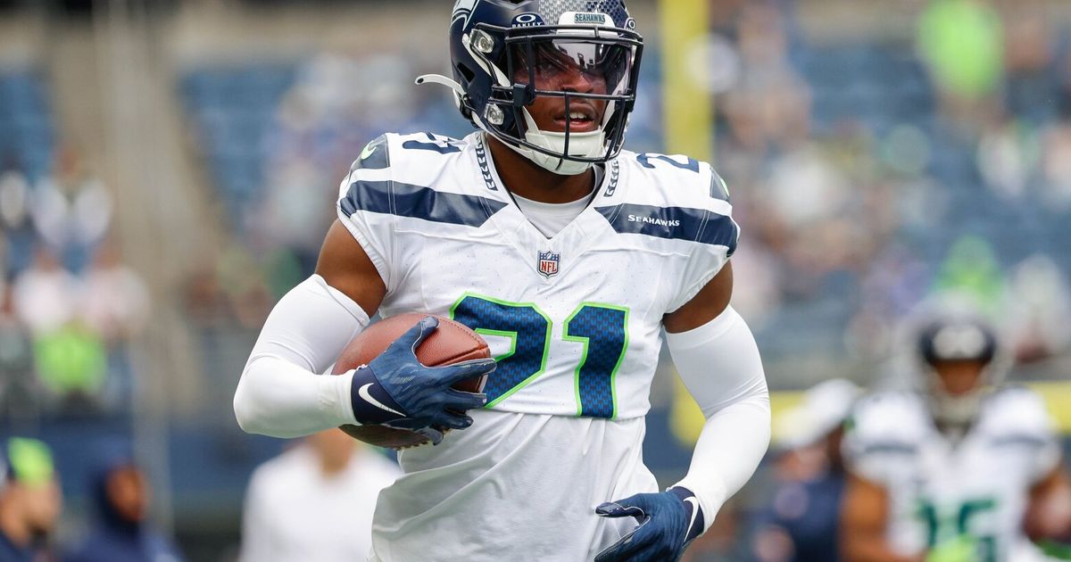 Kenneth Walker III sparks Seahawks in 37-27 win over the Panthers