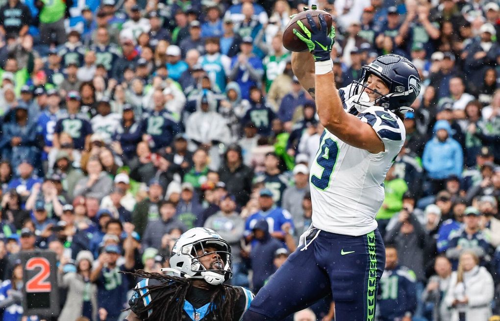 Seahawks pounce in second half to beat Panthers in Week 3