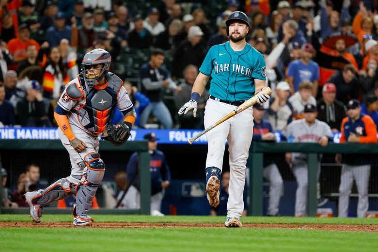 Astros fan who took the Chas McCormick dirt imprint photo