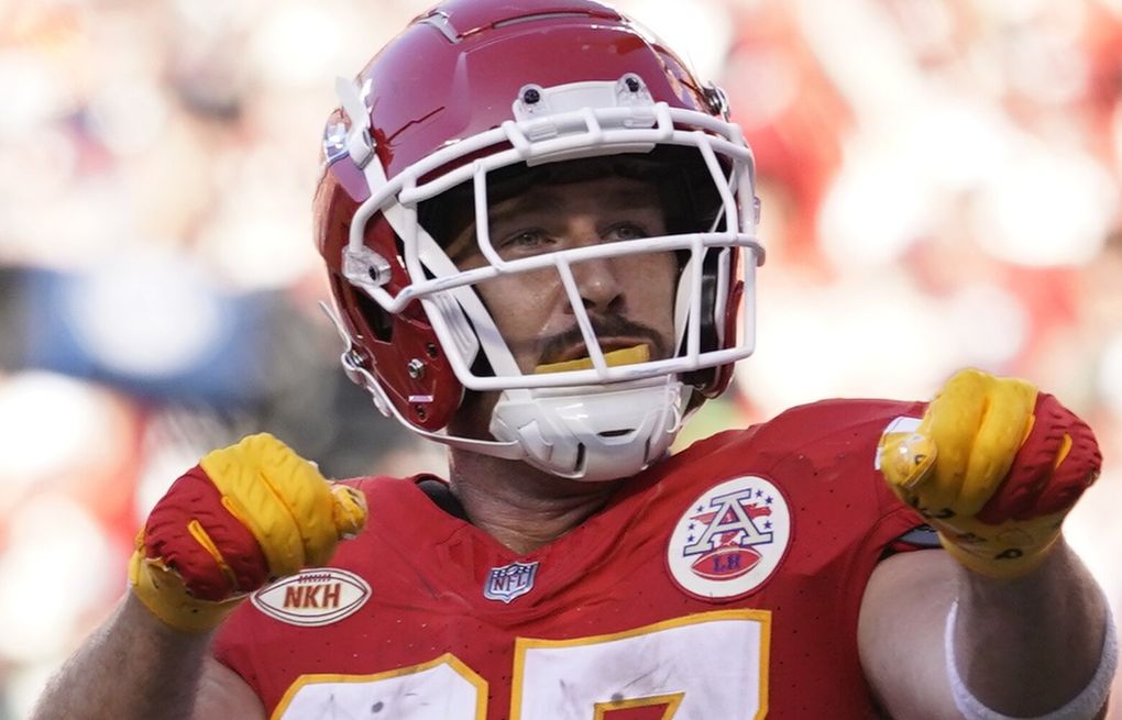 Travis Kelce notes Taylor Swift's bold appearance at Chiefs game but is mum  about any relationship – KXAN Austin