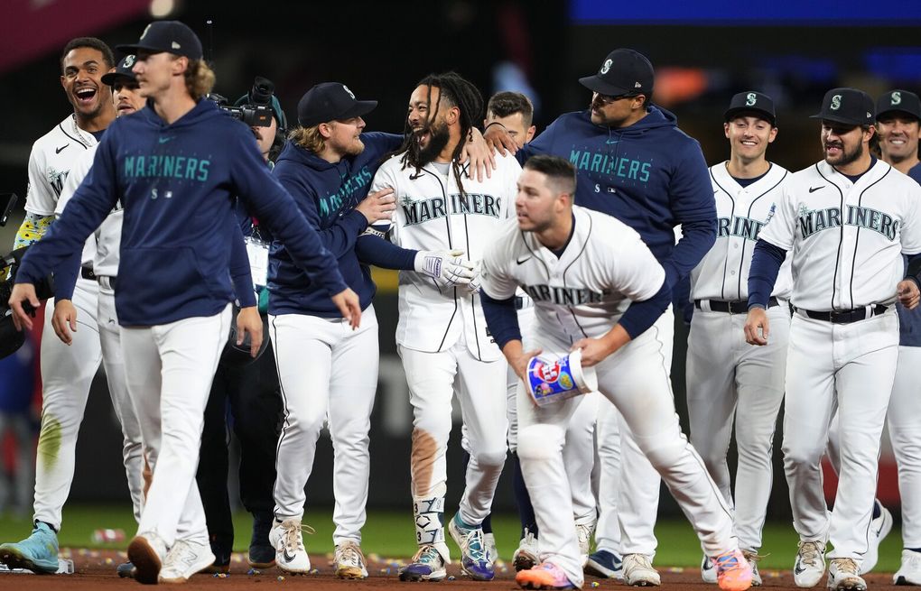 College baseball team played game in jean shorts