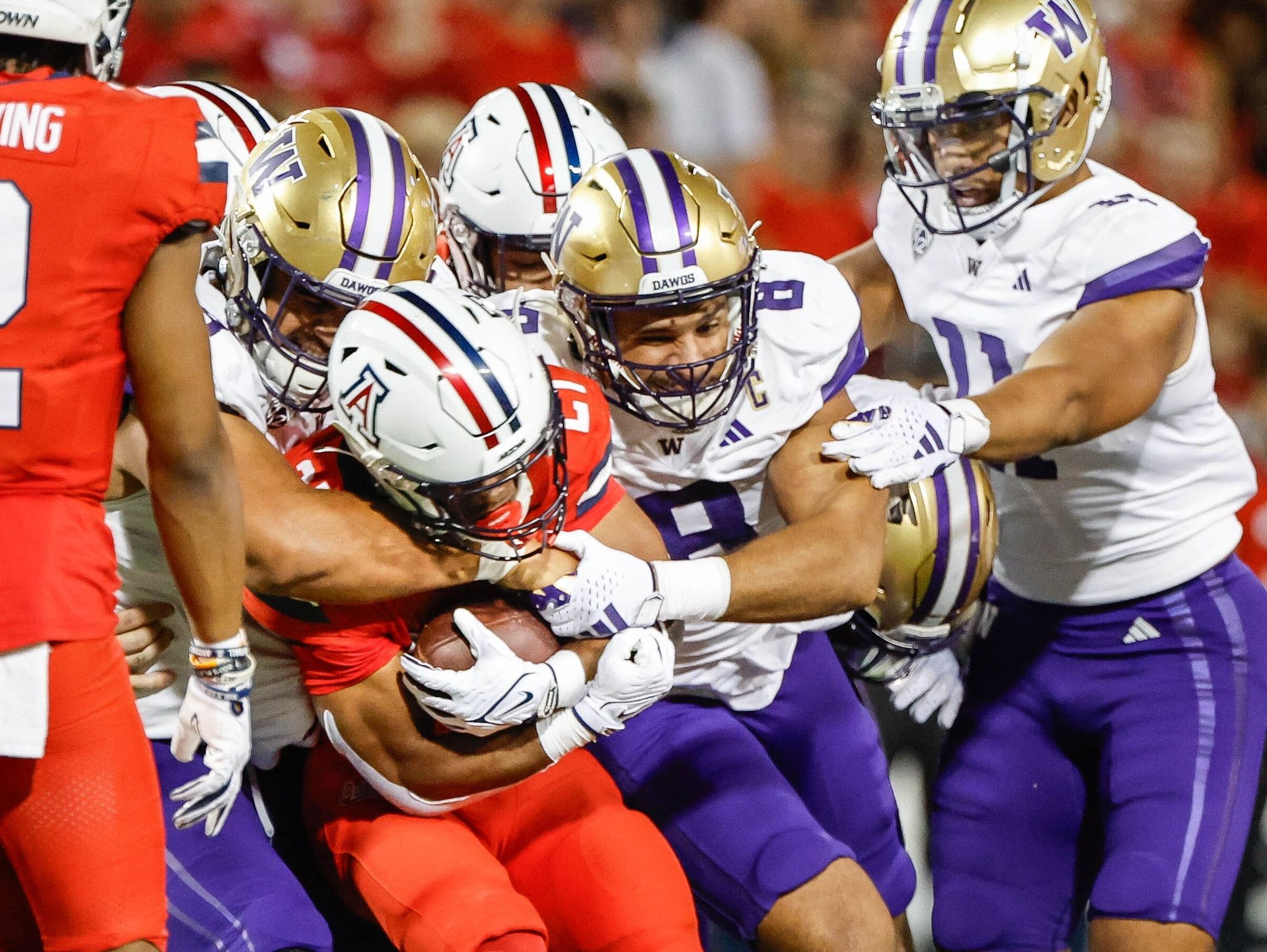 No. 7 Washington faces Arizona in the Huskies' first Pac-12 road