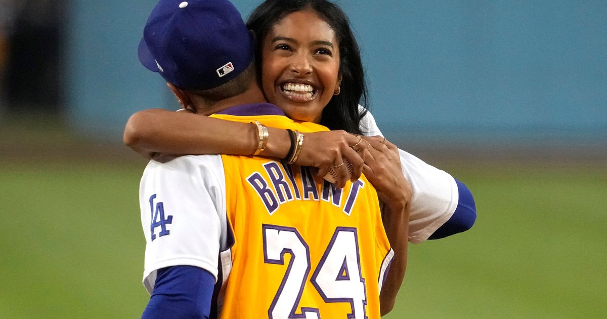 Here's how to get Kobe Bryant Dodgers jersey with No. 8 and No. 24 - Los  Angeles Times