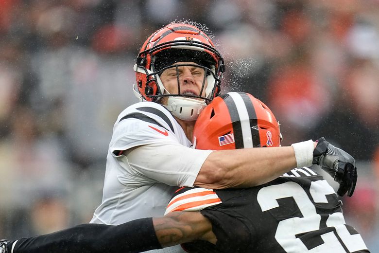 Justin Tucker Misses Extra Point for the First Time in His Career and It  Came at the Worst Time Possible