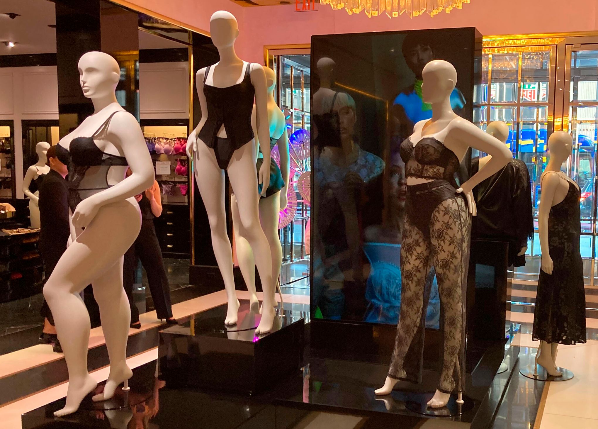 Is Victoria's Secret's inclusivity messaging resonating? - RetailWire