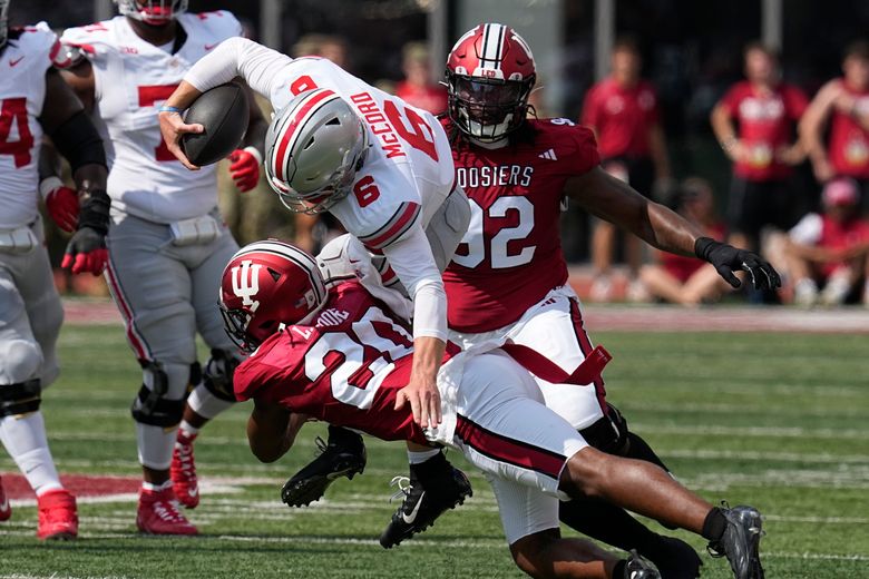 No. 3 Buckeyes Overcome Sluggish Showing to Extend Winning Streak