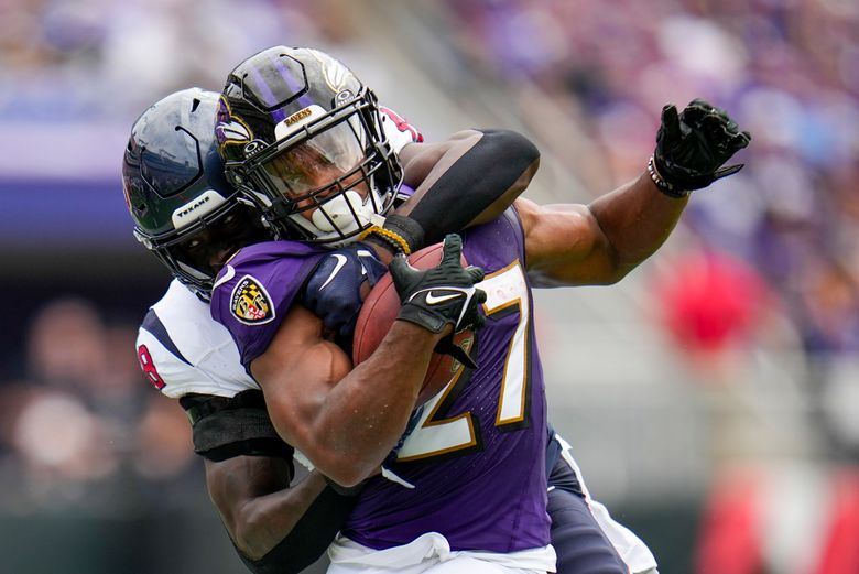 Ravens' DeCosta is excited to see Dobbins play