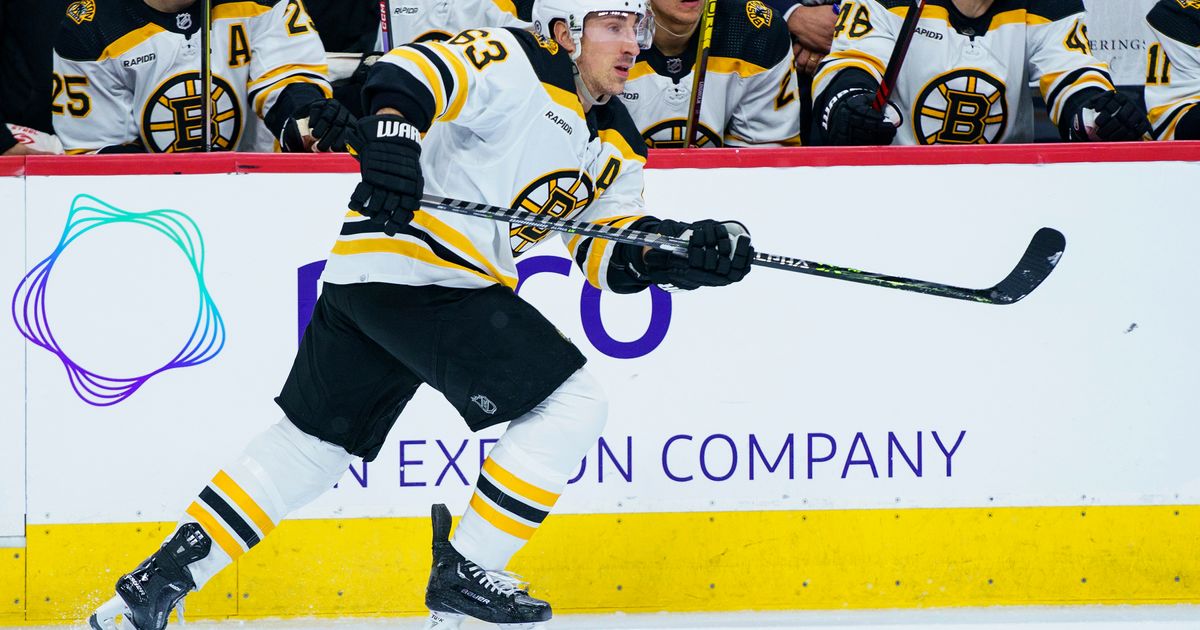 Marchand gets his licks in as Bruins storm back vs. Lightning