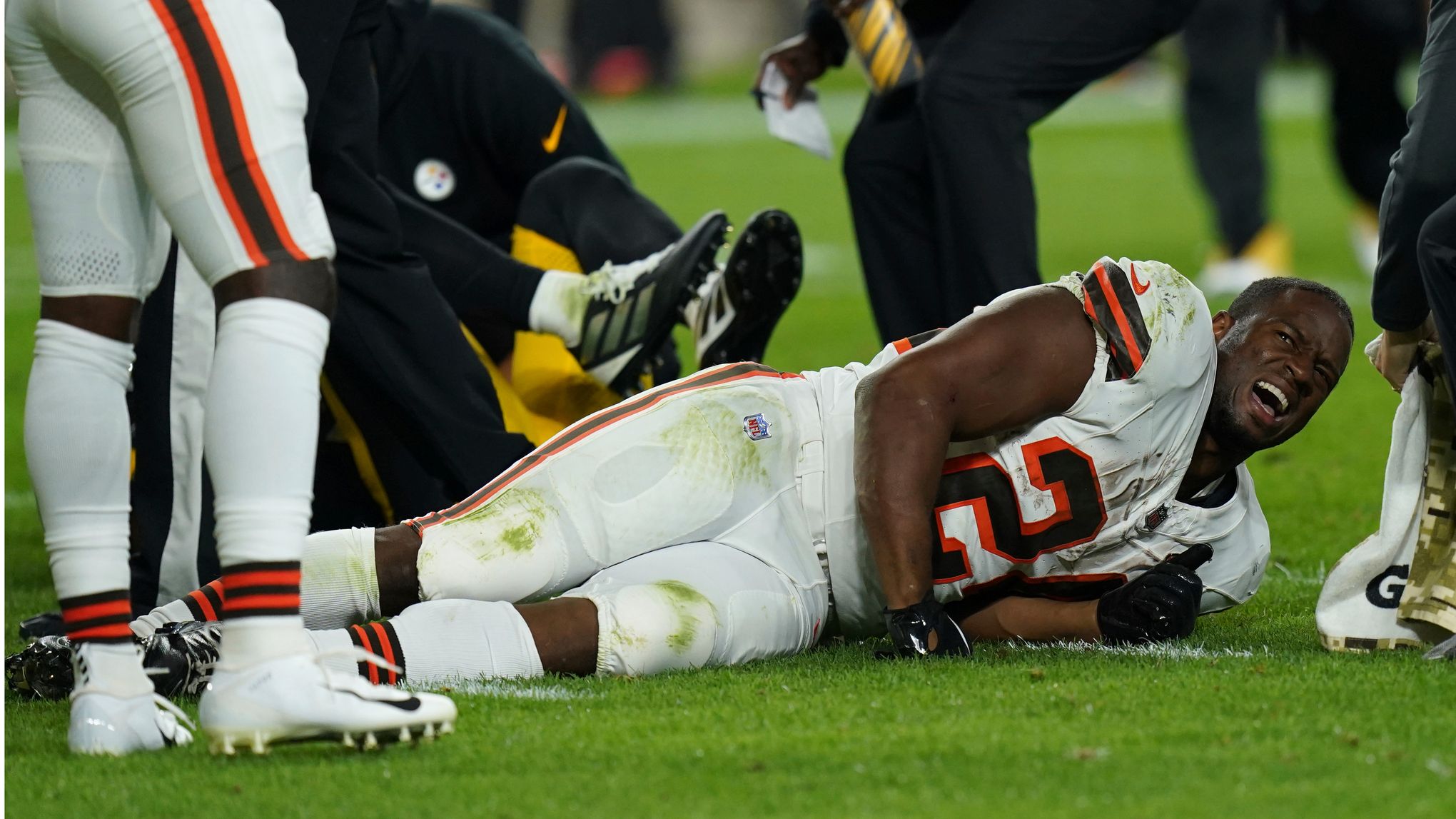 Nick Chubb and Kareem Hunt own the fourth quarter for the Browns - cleveland .com