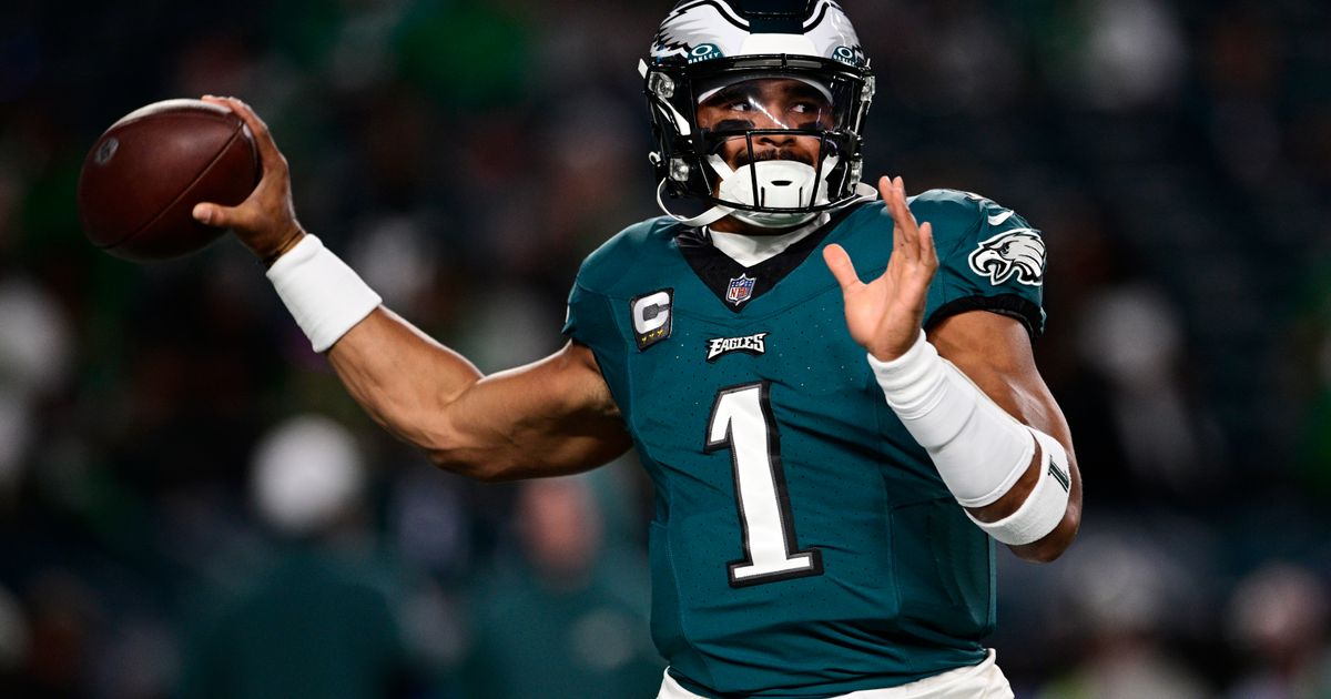 Minnesota Vikings 28-34 Philadelphia Eagles: Jalen Hurts rushes