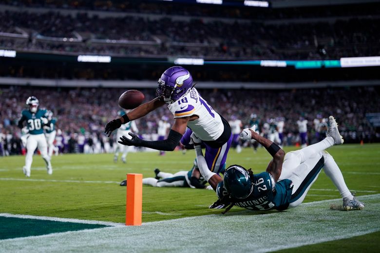 Justin Jefferson Minnesota Vikings One Handed Catch Signature