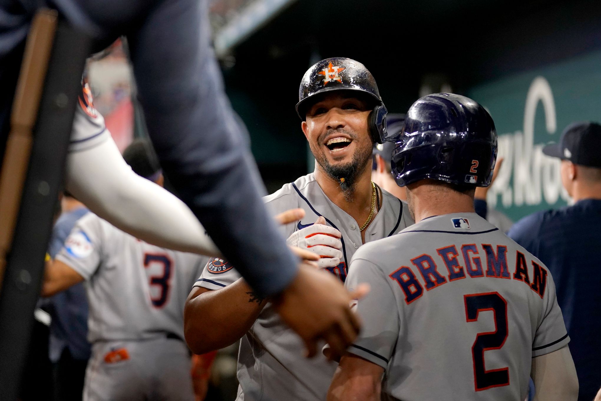 Russell Wilson hits homer with Texas Rangers