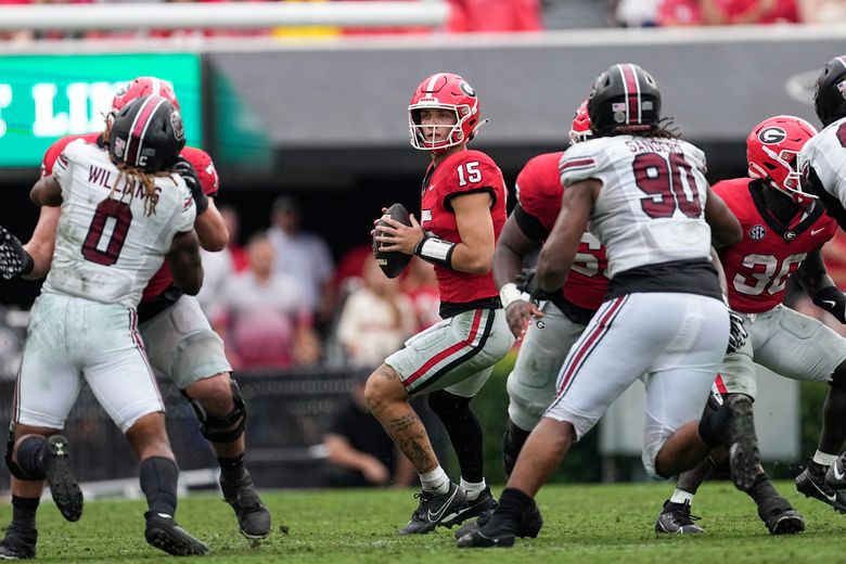 No. 1 Georgia bounces back from 11-point halftime deficit to beat