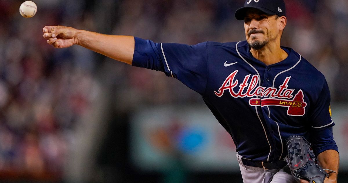 Braves RHP Charlie Morton goes on IL with finger issue, making him  ineligible for NLDS