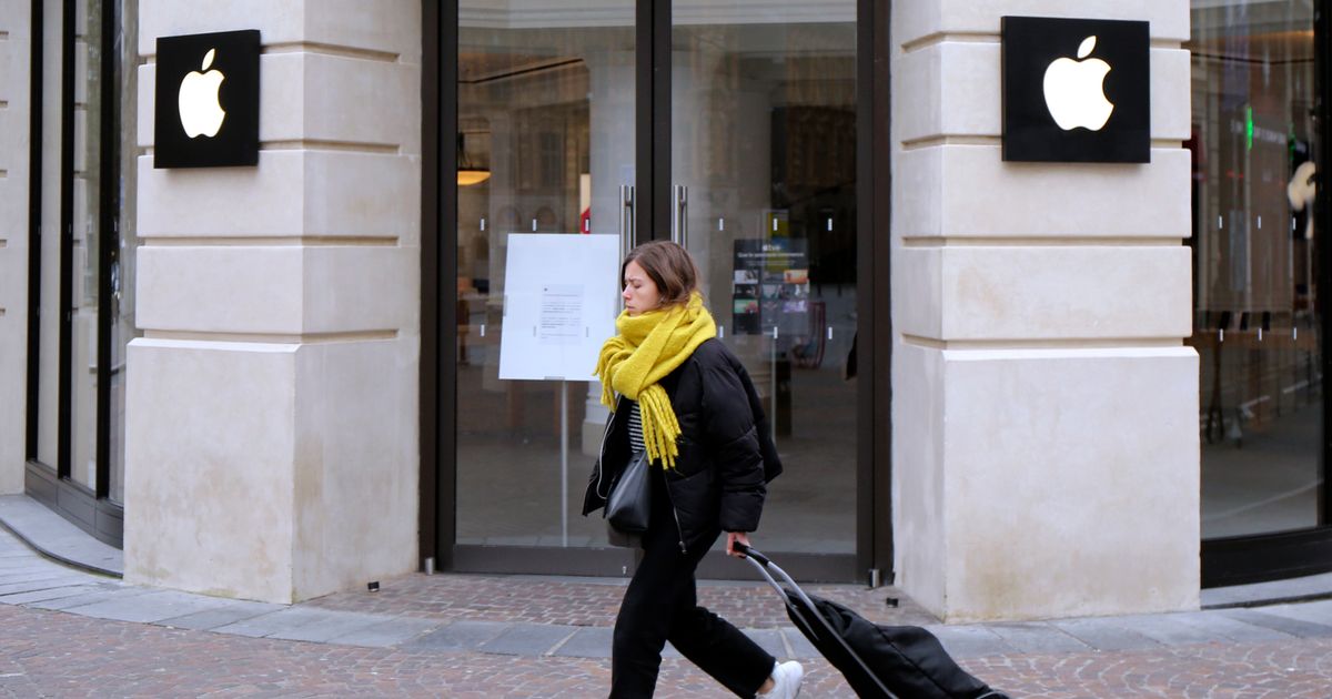 Apple will update iPhone 12 in France after regulators said it emitted too much radiation Apple will update iPhone 12 in France after regulators said it emitted too much radiation