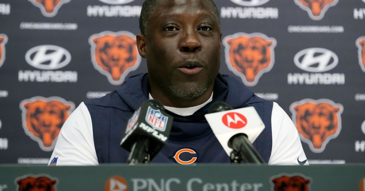 Bears defensive coordinator Alan Williams resigns, says he has to take