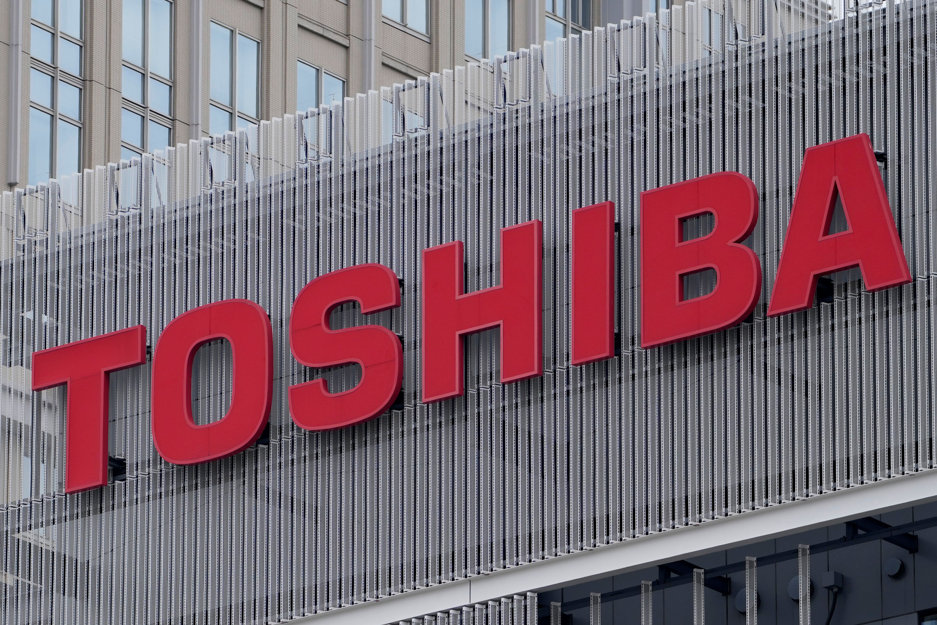 Toshiba is actually readied to delist in Asia after 74 years as component of  billion offer