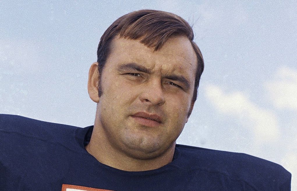 Chicago Bears Dick Butkus, 1970 Nfl Football Preview Issue Sports