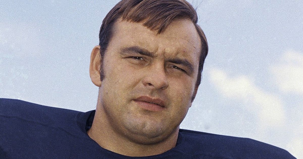 Dick Butkus, ferocious Chicago Bears linebacker and Hall of Famer, dies at  80