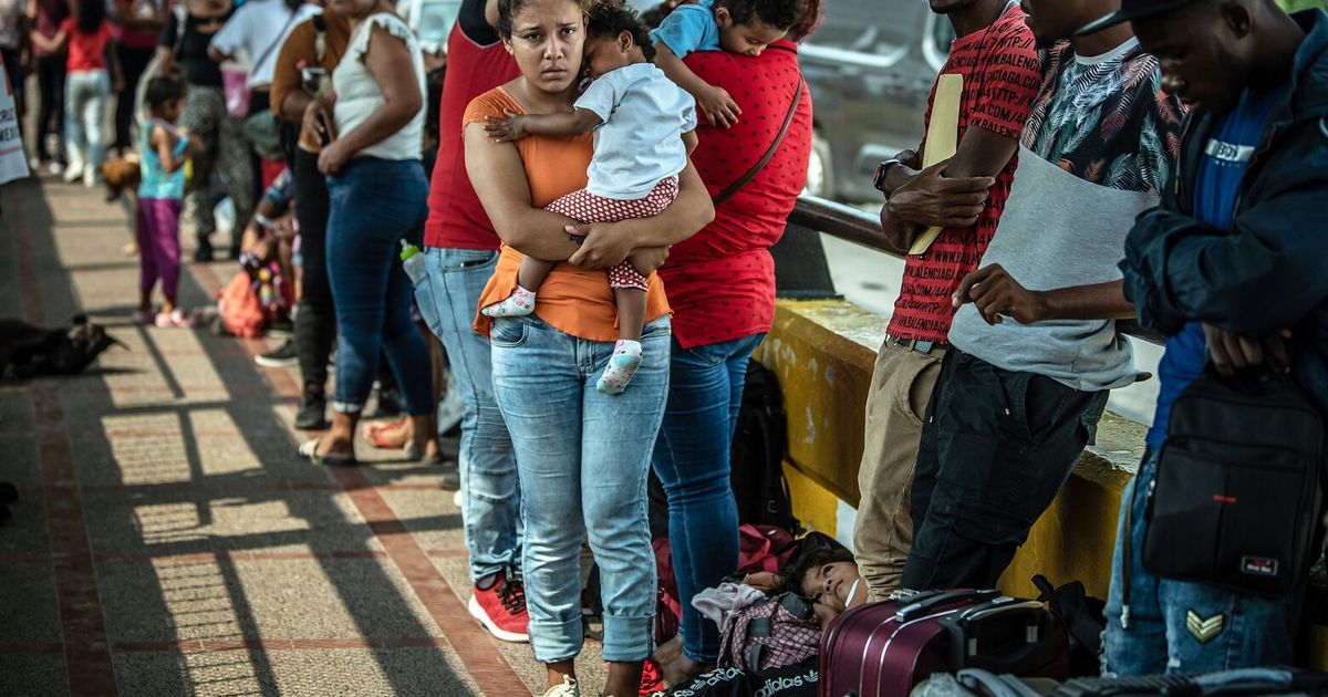 U.S. will build stretch of border wall and begin deportations to ...