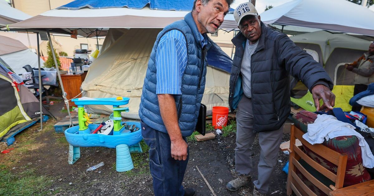 联邦、州、地方官员努力帮助居住在Tukwila的无家可归移民