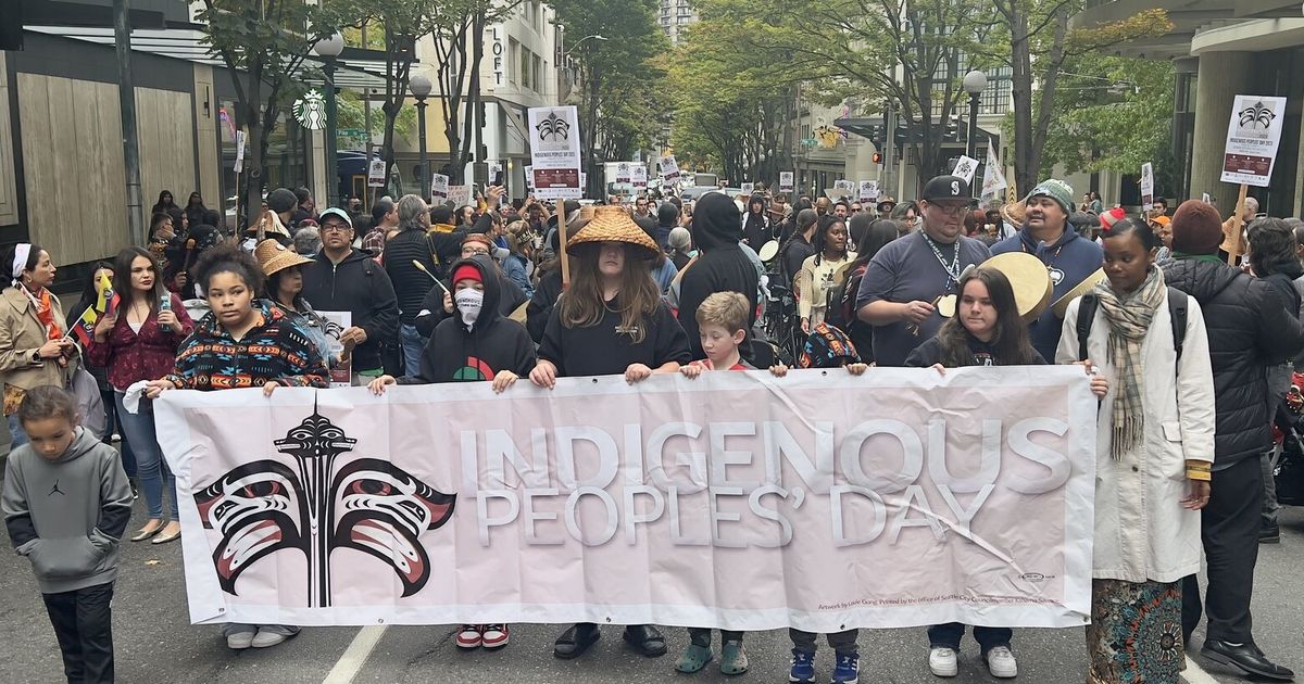西雅图庆祝第二个正式的土著人民日
