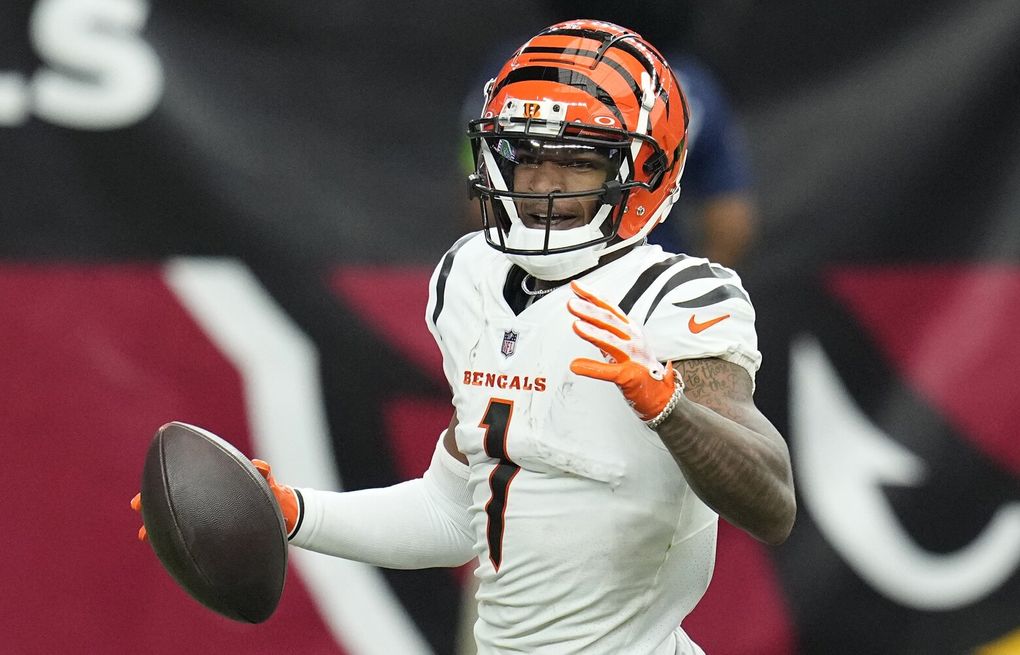 Joe Burrow on Bengals avoiding COVID in Cincy: 'Not a ton to do'