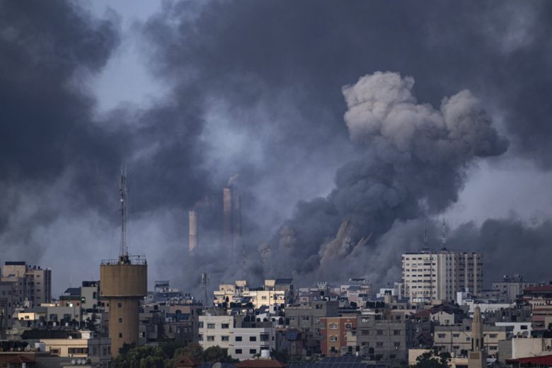 First foreign nationals evacuated from Gaza; Israel strikes