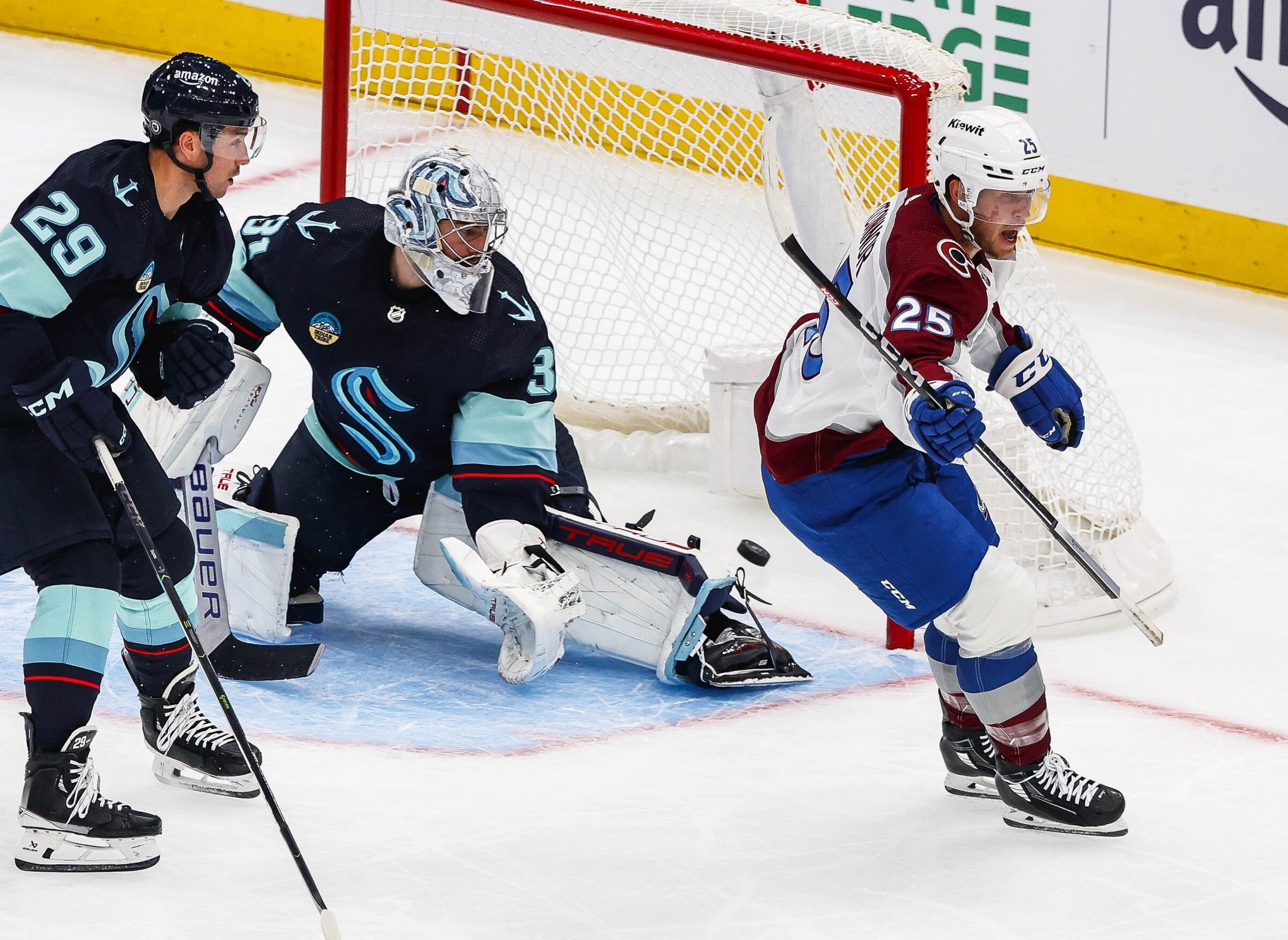 Puck, yeah: How outdoor NHL games bring hockey players back to their roots