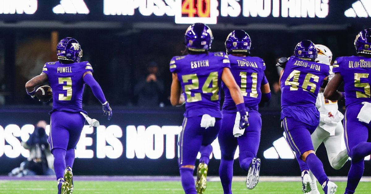 A UW Reader Attempts to Fix the Worst Uniforms in the NFL