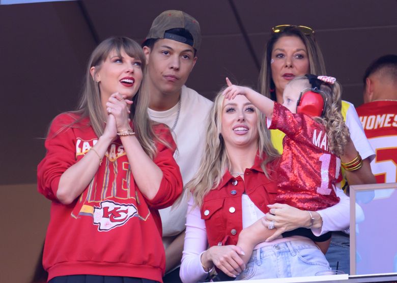 Taylor Swift And Jackson Mahomes At Chiefs vs Chargers