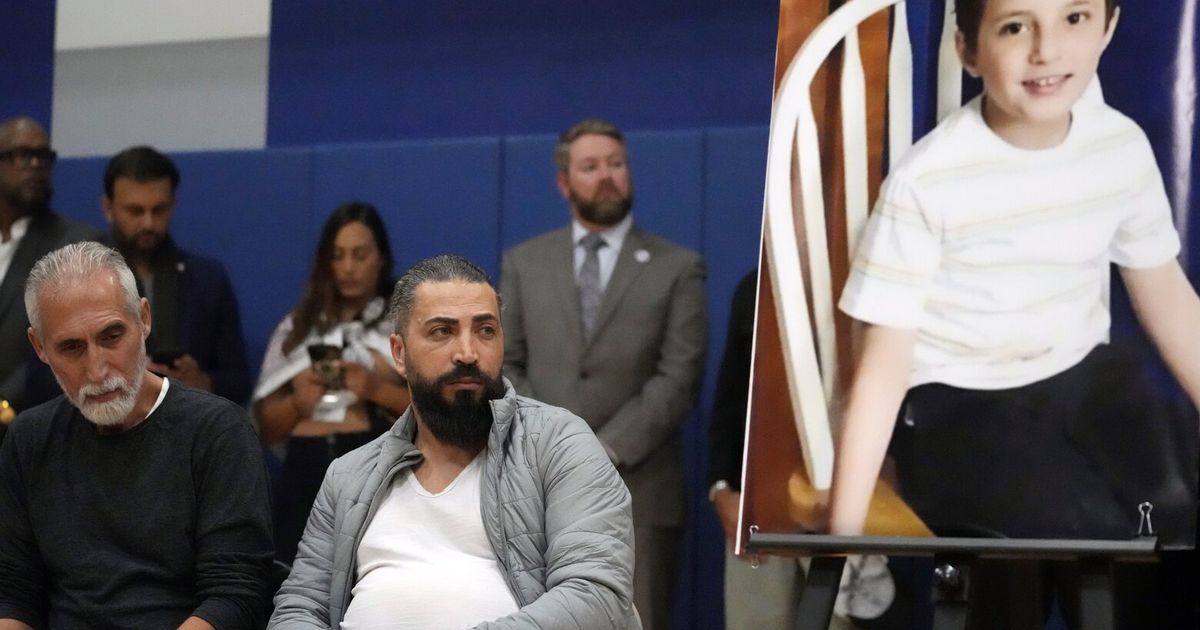 Illinois man pleads not guilty to hate crime and murder charges in ...