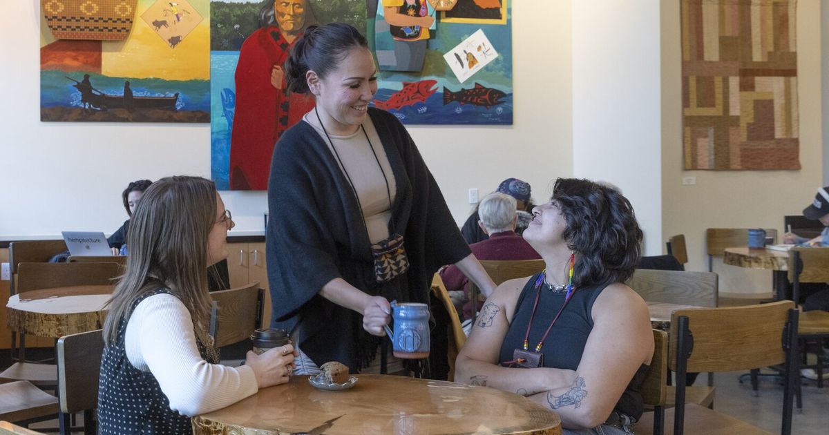 位于先锋广场的咖啡馆为西雅图土著人提供家园和疗愈空间