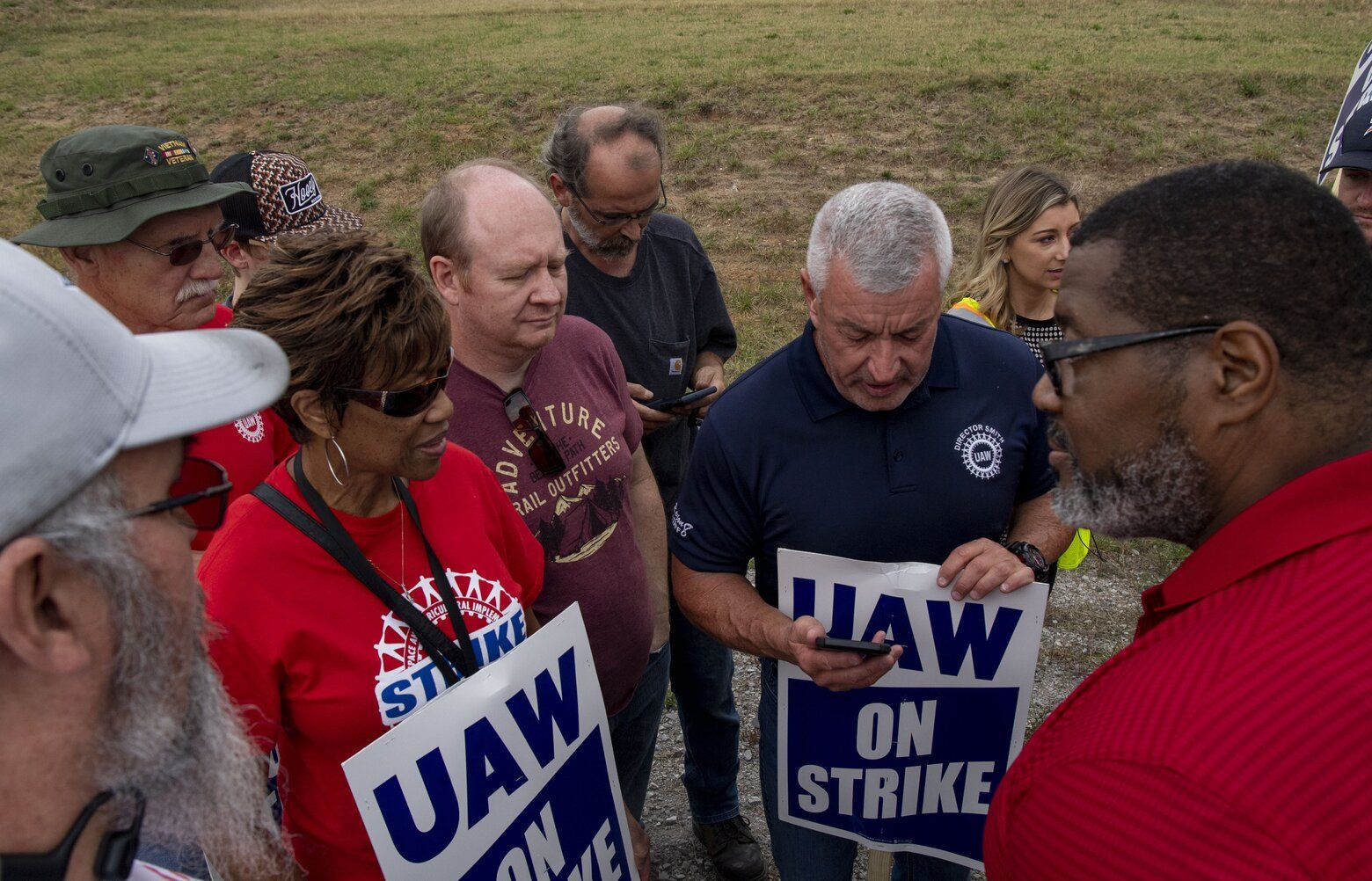 UAW Reaches Deal With General Motors That Ends Strikes Against Detroit ...