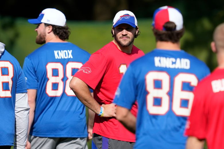 First look at Von Miller in Buffalo Bills uniform