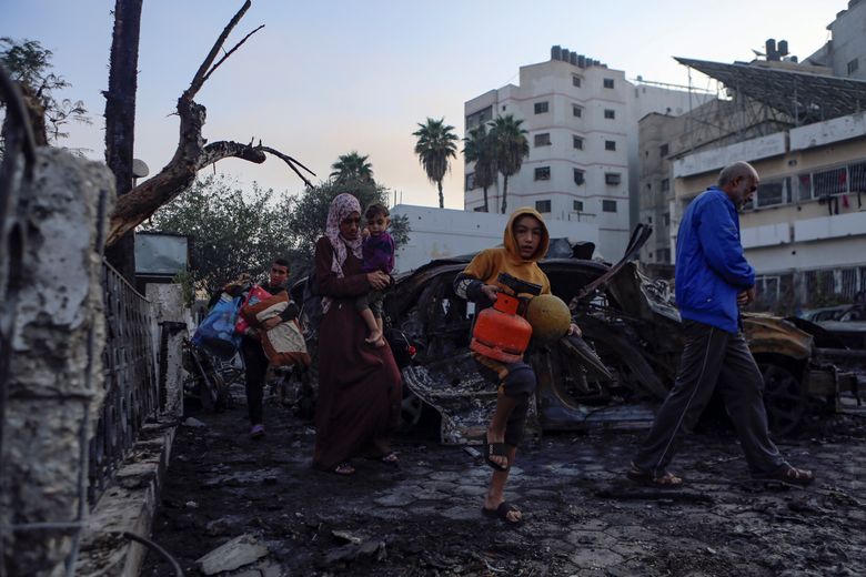 Panicked patients, medics flee Gaza hospital as Israel looks for