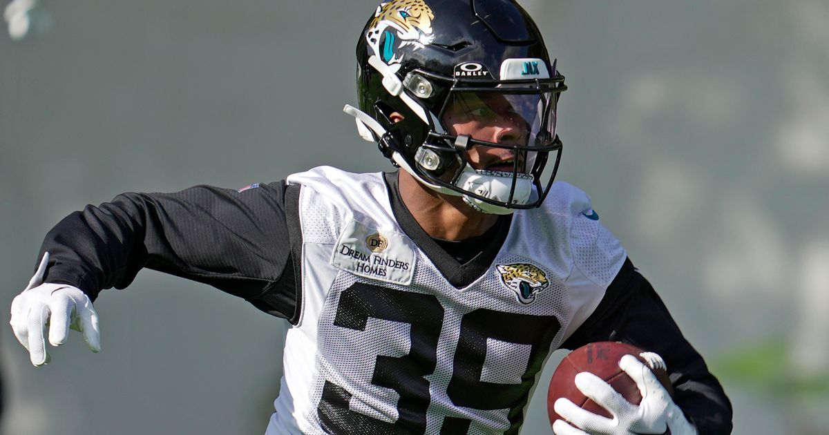 Jaguars' return specialist Agnew inactive. Patterson set for