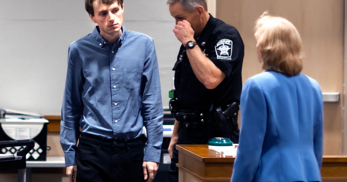 Gun evidence is focus at the trial of a man accused of killing New ...