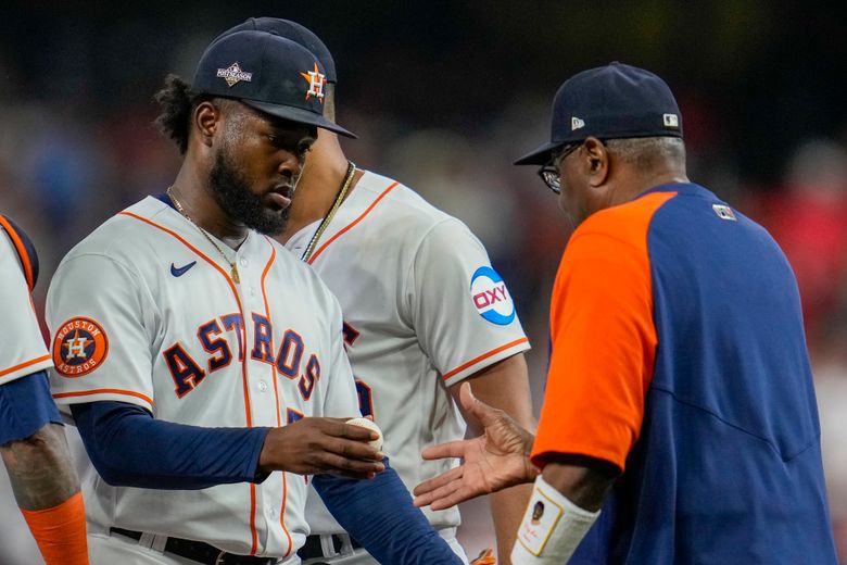 Astros offense gets going with quality at-bats in Game 4 win
