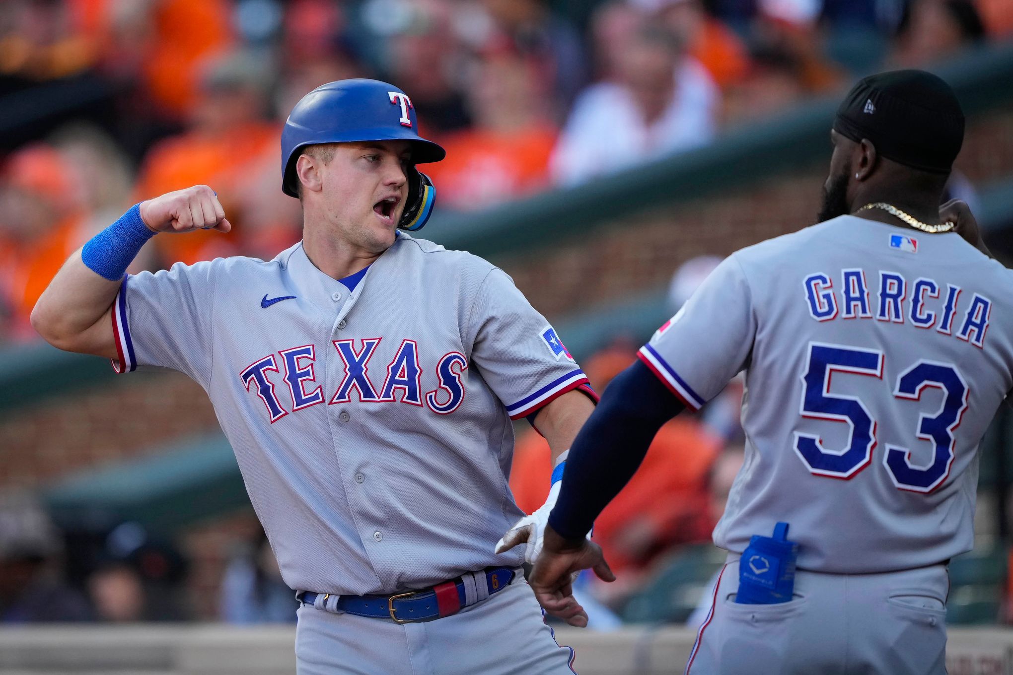 Jung HR gives deGrom 1st AL victory as Rangers beat Orioles