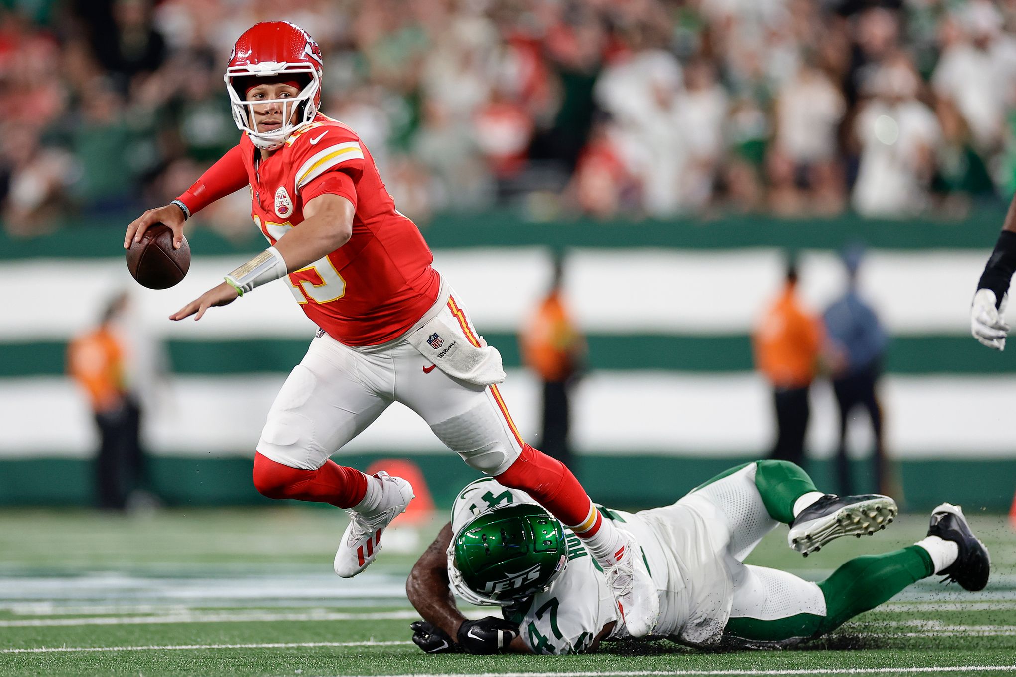 Patrick Mahomes: The only starting QB in the Divisional Round to