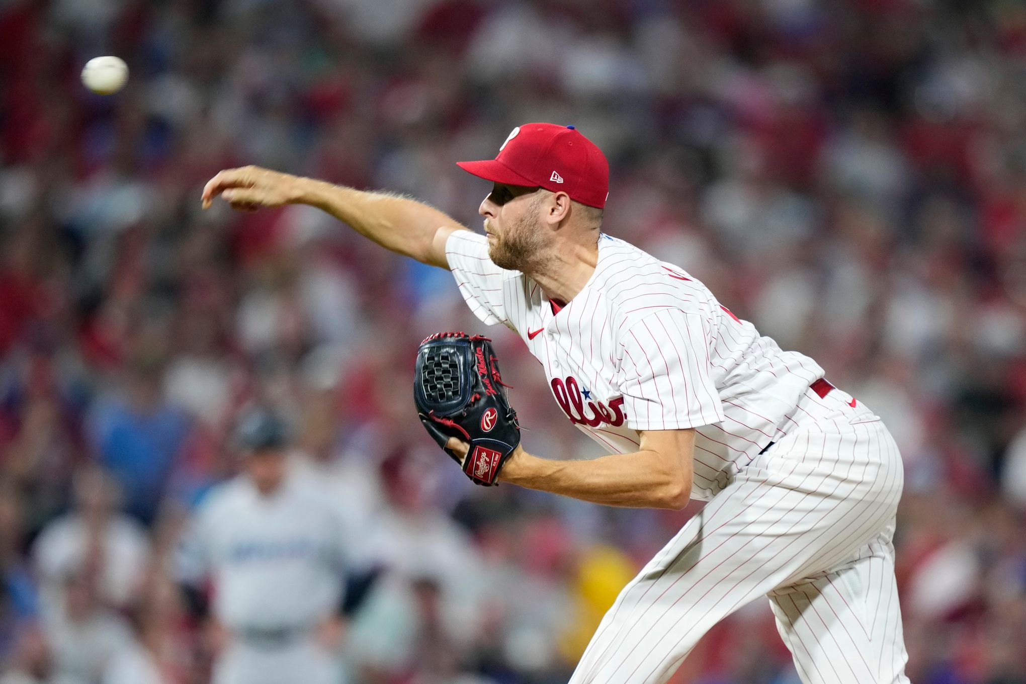 Turner, Phillies rally late against Giants to win in playoff-like atmosphere