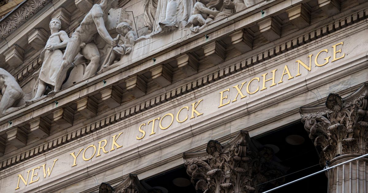 Wall Street’s worst week in a month closes out with more losses | The ...