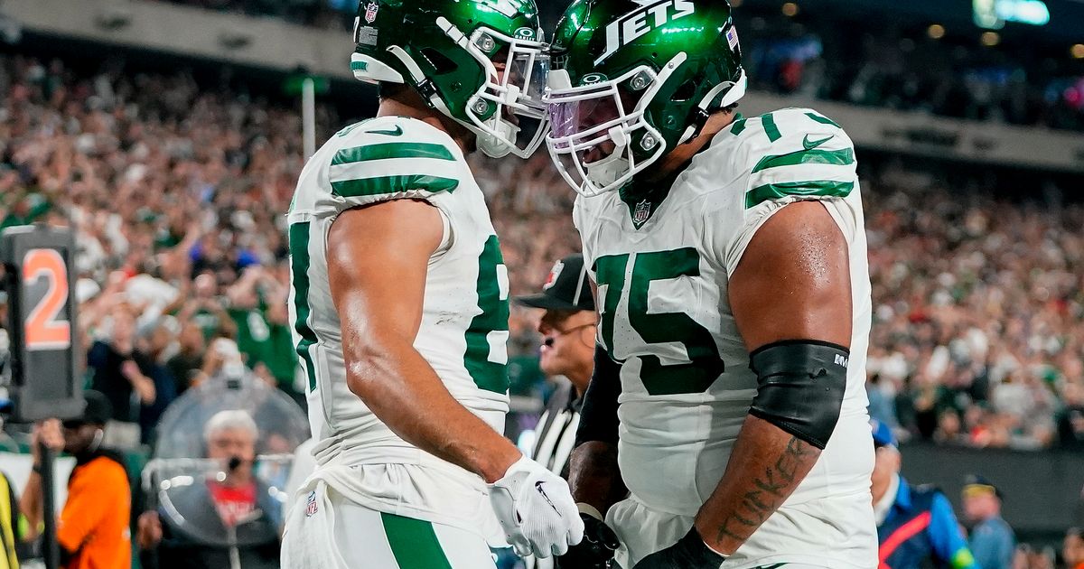 NY Jets' Alijah Vera-Tucker to switch positions in 2022, says Robert Saleh