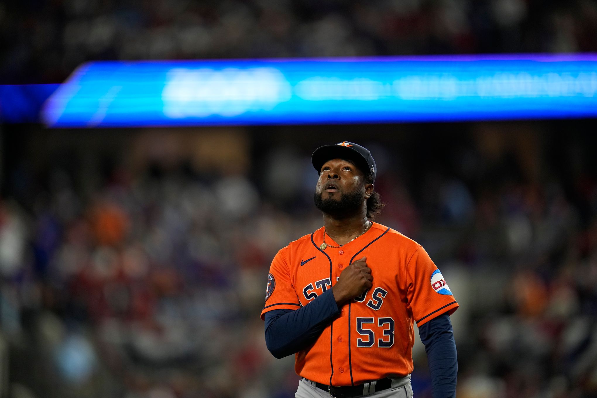 Houston Astros: Who was the fan who made one-handed catch of homer?