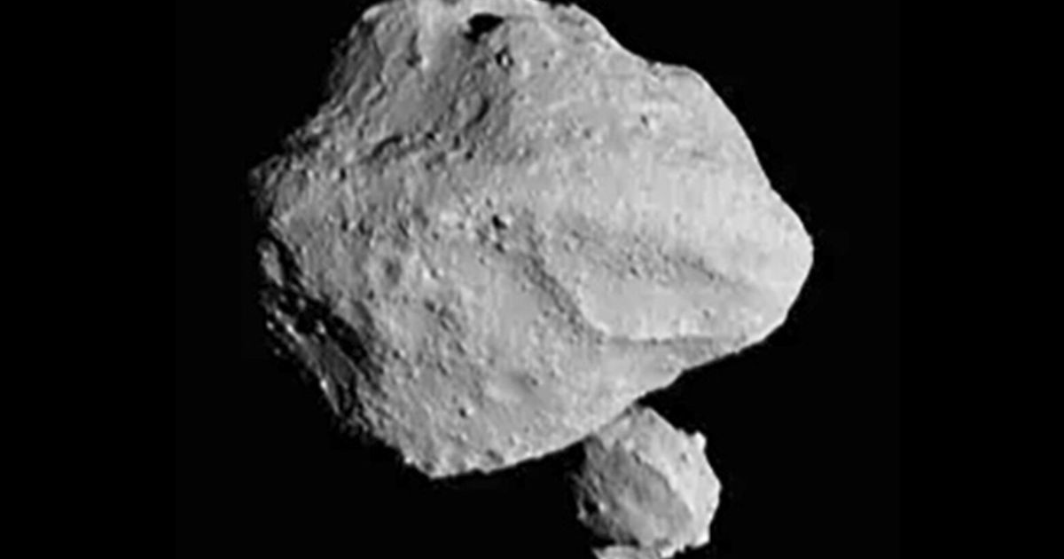 NASA spacecraft discovers tiny moon around asteroid during close flyby ...